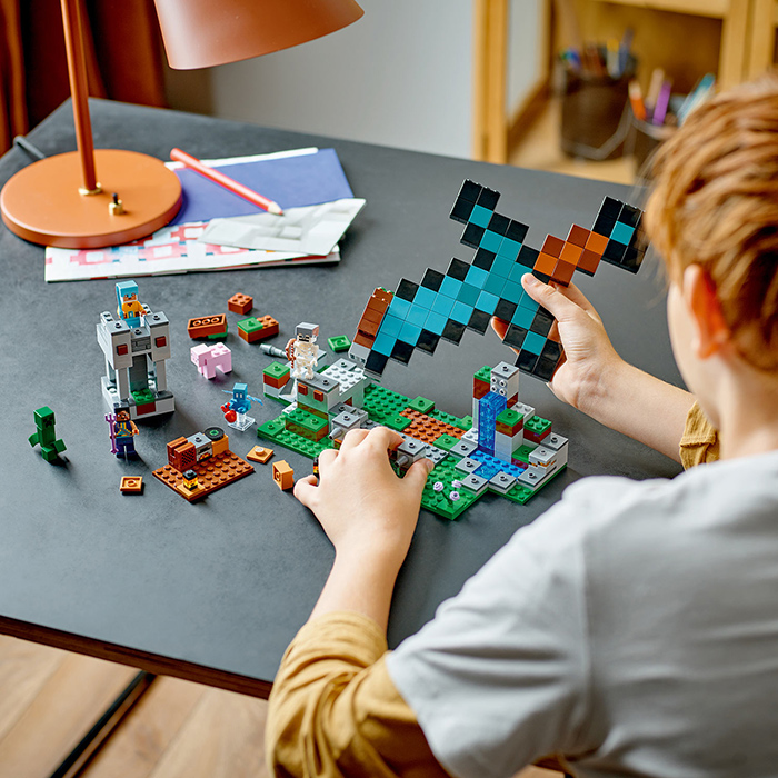 LEGO® Minecraft® Kocke Utvrđenje mačeva 21244 - pogled 4