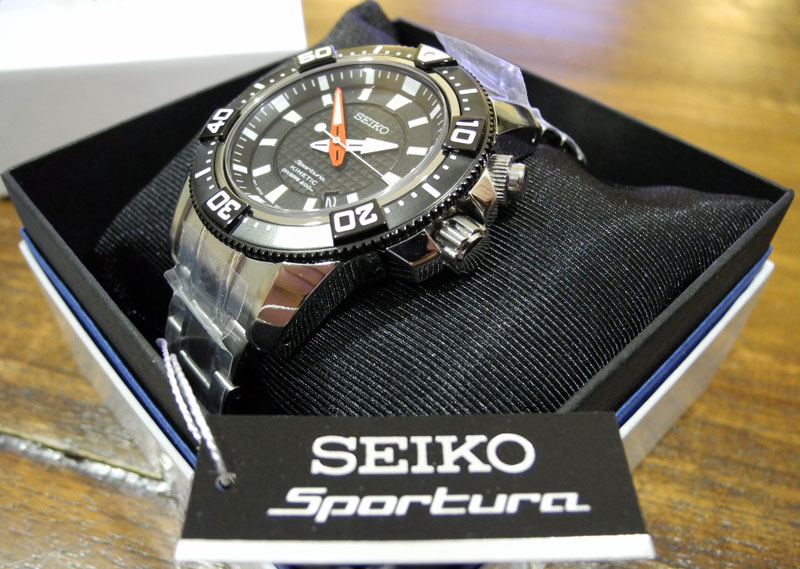 Seiko Sportura Kinetic Divers SKA511P1 - pogled 4