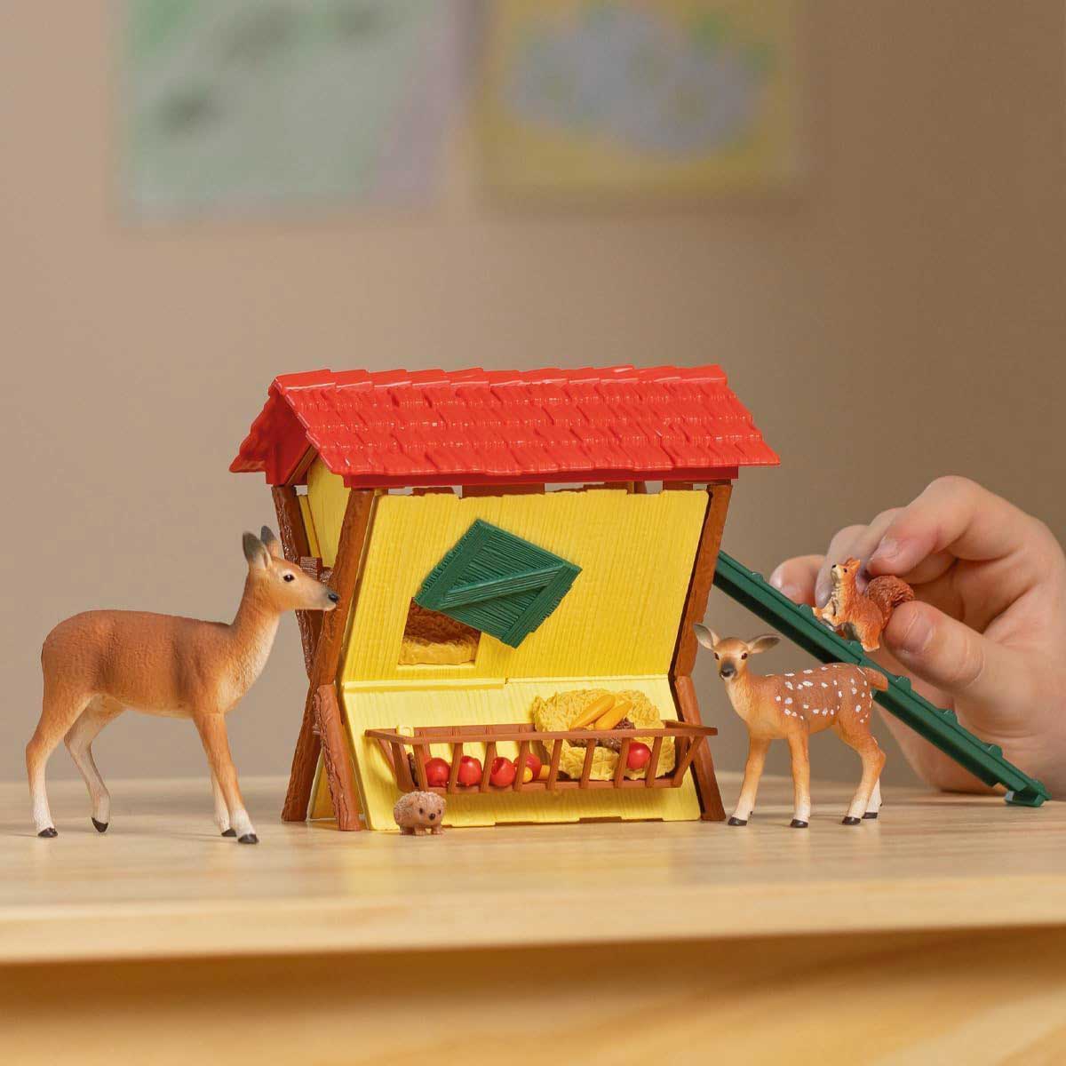 Schleich® Figure Divlje životinje - Hranilište za šumske životinje 42658 - pogled 4