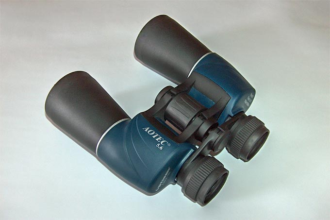 Optisan LEO III 10x50 - pogled 4