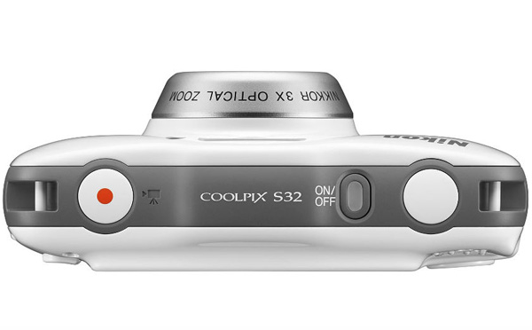 Nikon Digitalni Fotoaparat Coolpix S32 Bela - pogled 4