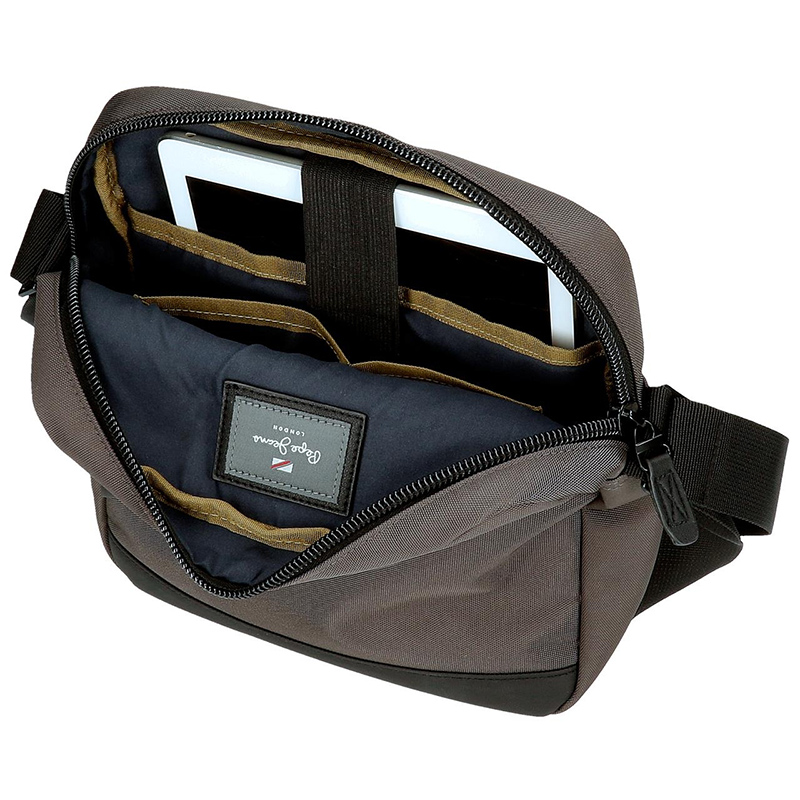 Torba za muškarce Iron 27cm sa pregradom za tablet Pepe Jeans 76556 - pogled 4