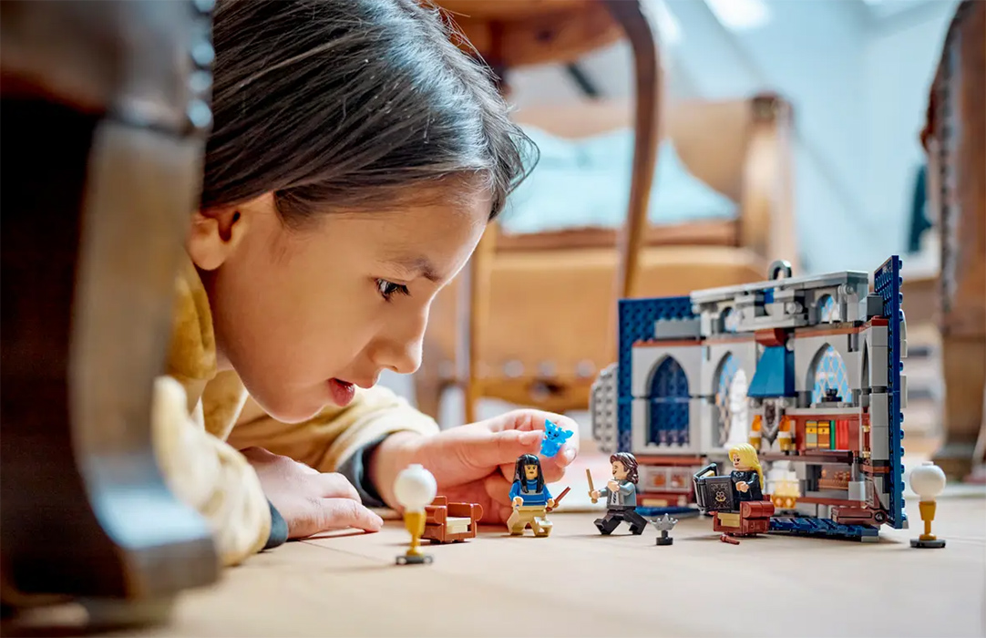 LEGO® Harry Potter™ Kocke Zastava Rejvenkloa 76411 - pogled 4