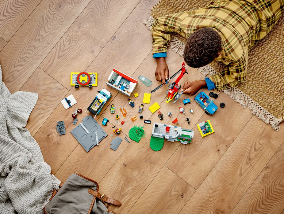 LEGO® City Kocke Štab vozila za hitne slučajeve 60371 - pogled 4