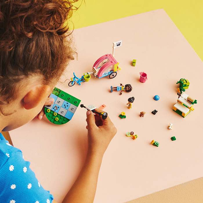 LEGO® Friends Kocke Ekipa na biciklu za spasavanje pasa 41738 - pogled 4