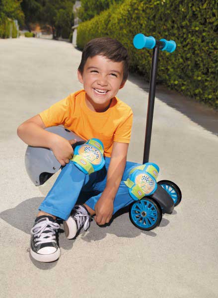 Little Tikes Trotinet Learn-to-Turn Blue LT638152 - pogled 4