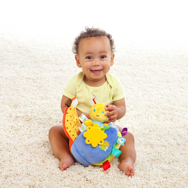 Taggies by Bright Starts Bebi aktiviti igračka Bubica - loptica - pogled 4