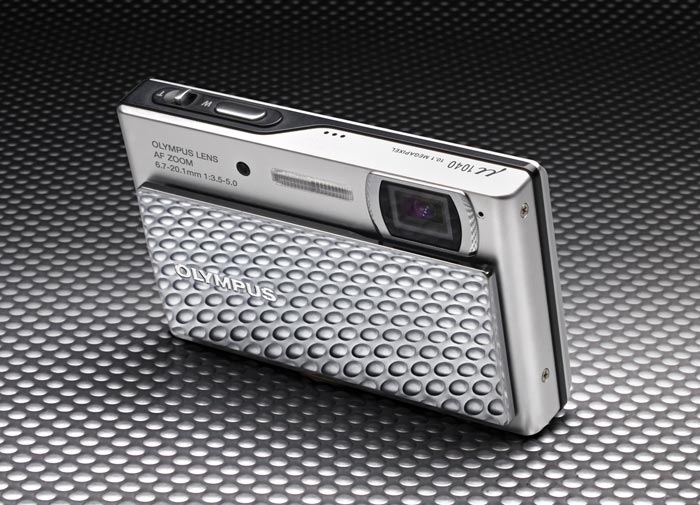Olympus μ 1040 - digitalni fotoaparat - 10 MP - Silver - pogled 4