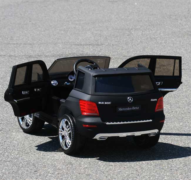 Auto na akumulator Mercedes GLK 300 crni 218 - pogled 4