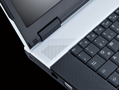 Fujitsu Siemens Esprimo Mobile V6535 - pogled 4