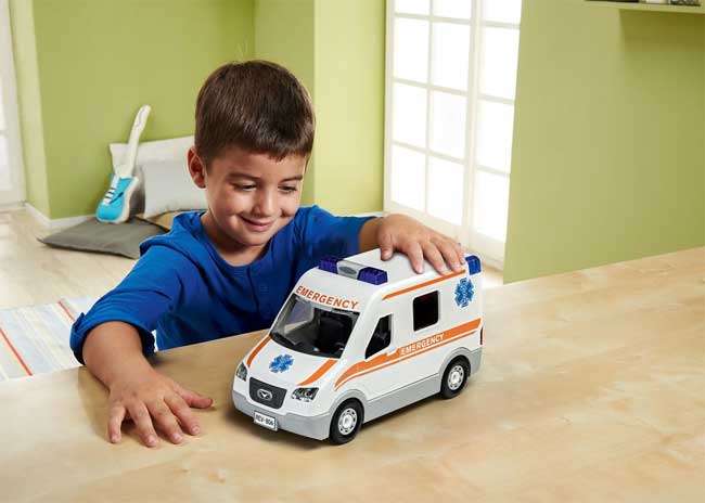Revell maketa ambulantno vozilo RV00806 - pogled 4
