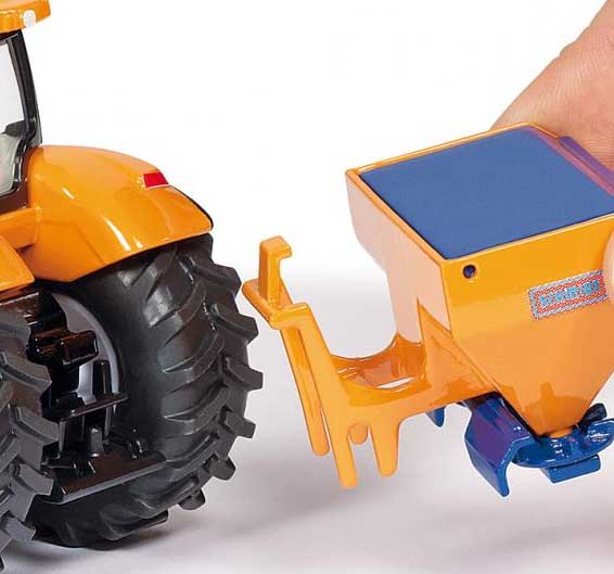 Siku New Holland traktor sa plugom za sneg i rasipačem soli 2940 - pogled 4