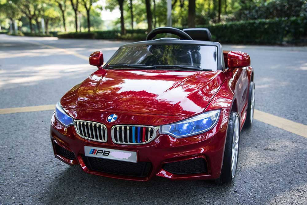 Dečji automobil na akumulator BMW8 crveni - pogled 4