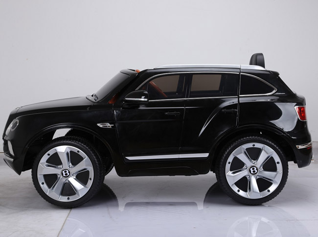Dečiji automobil na akumulator Bentley 2018 Crni - pogled 4