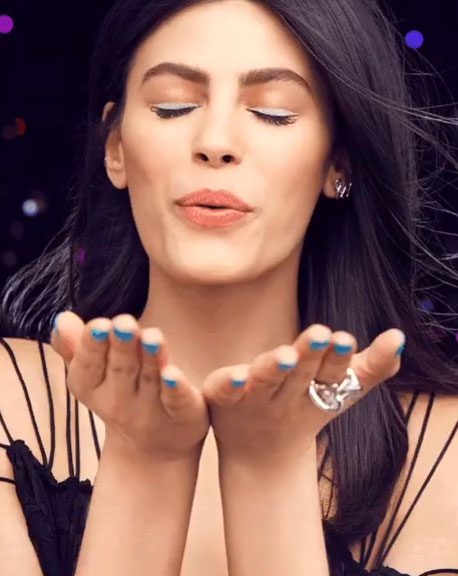 Revlon super sjajan karmin - Rosewine R1508/225 - pogled 4