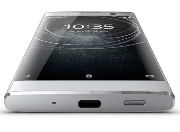 Mobilni telefon Sony H3113 Xperia XA2 Silver - pogled 4