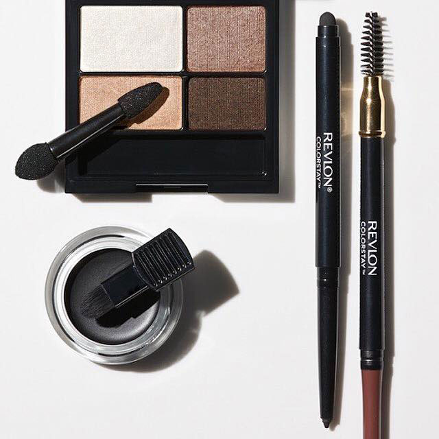 Revlon Colorstay senka za oči 4 Adventurous 515 - pogled 4