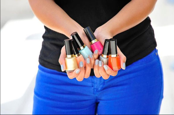 Revlon lak za nokte 970 Frostiest Pink - pogled 4