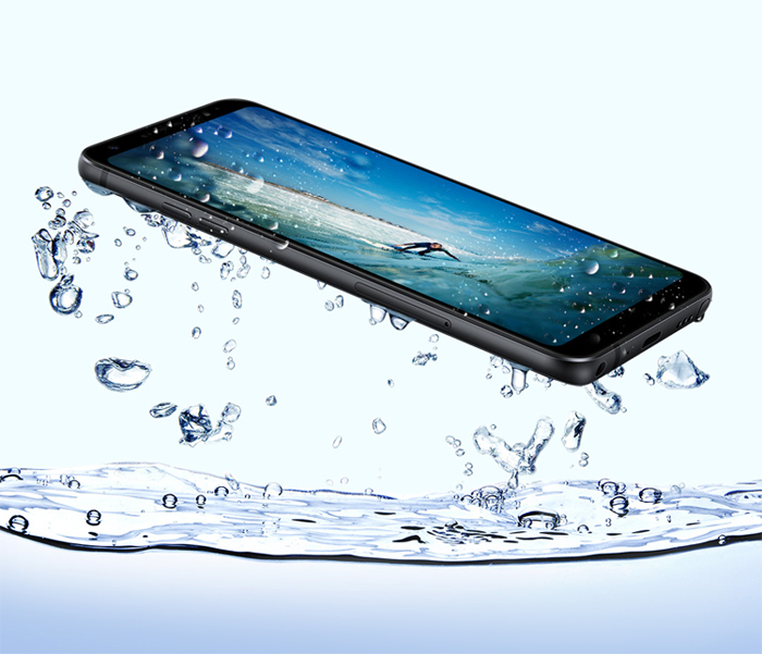 Mobilni telefon LG Q Stylus 3/32 GB 13 Mpix - pogled 4