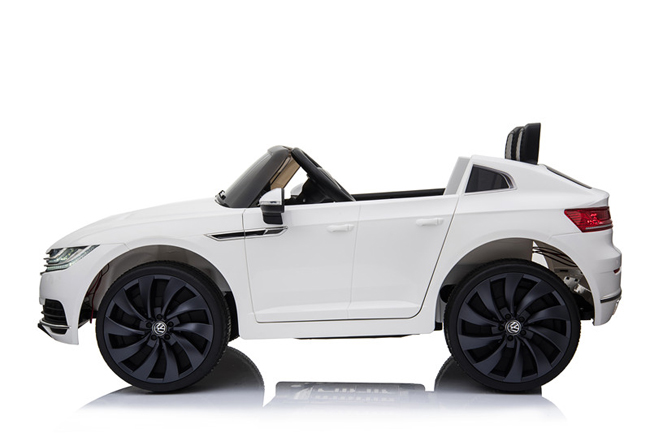Dečiji automobil na akumulator Volkswagen Arteon Beli - pogled 4