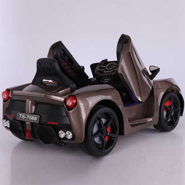 Dečiji automobil na akumulator LFF Sivi - pogled 4