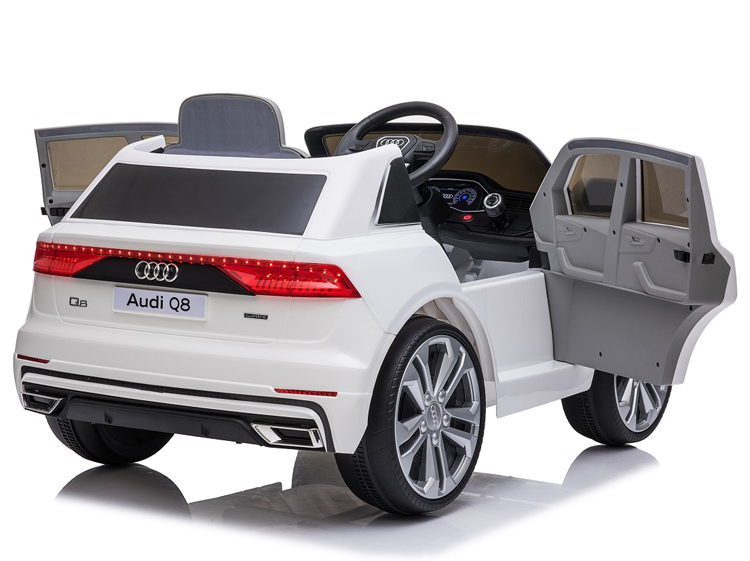 Dečiji auto na akumulator Audi Q8 Beli - pogled 4