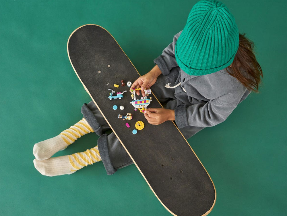 LEGO® FRIENDS Kocke Stefani i kolica sa sladoledom 41389 - pogled 4