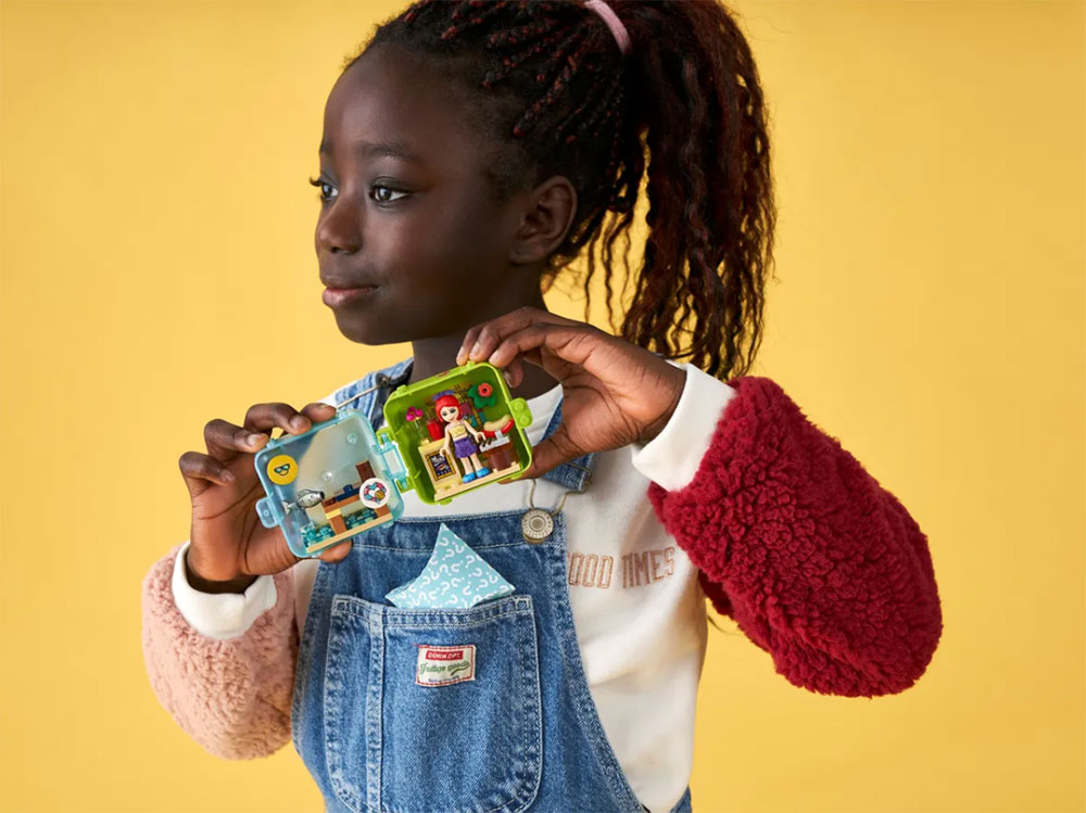 LEGO® FRIENDS Kocke - Mia - Letnja kocka iznenađenja 41413 - pogled 4