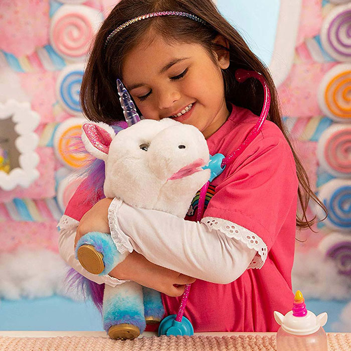 Interaktivna igračka za decu Ljubimac JEDNOROG Rainglow Unicorn Sa opremom za veterinare ME28863 - pogled 4