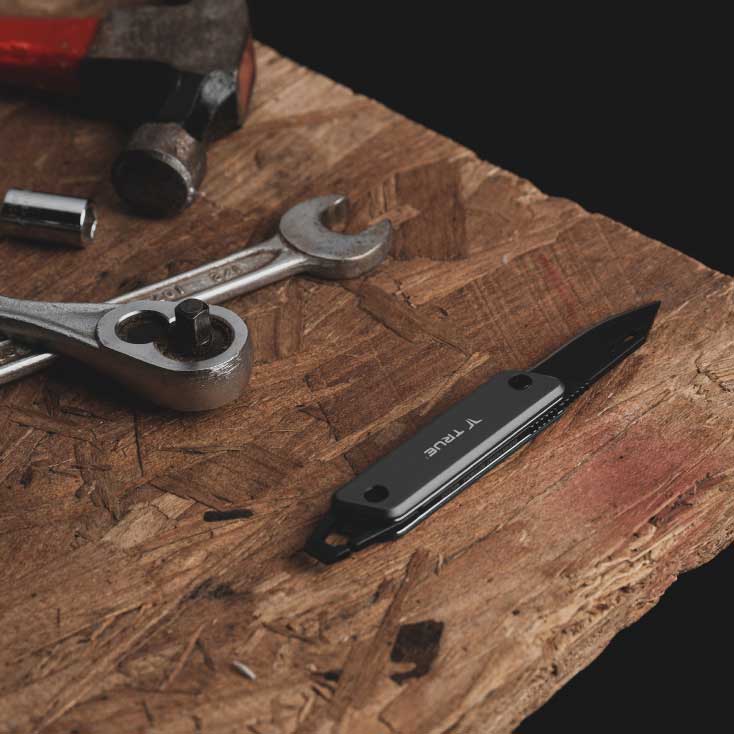 Mali sklopivi nož Privezak True Utility Modern Key Chain Knife - pogled 4