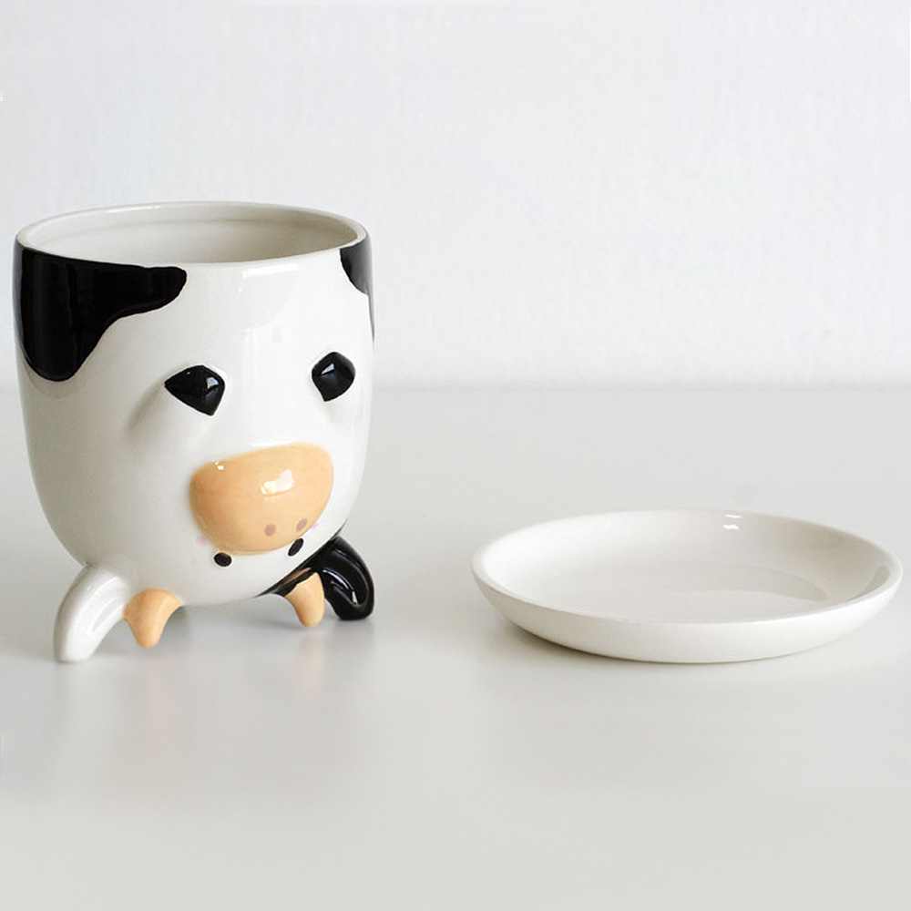 3D šolja sa tacnom Kravica - pogled 4