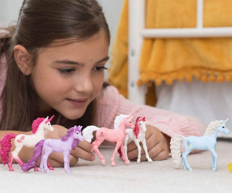 Schleich Bayala figurice - Jednorog Gumena bombona 70732 - pogled 5