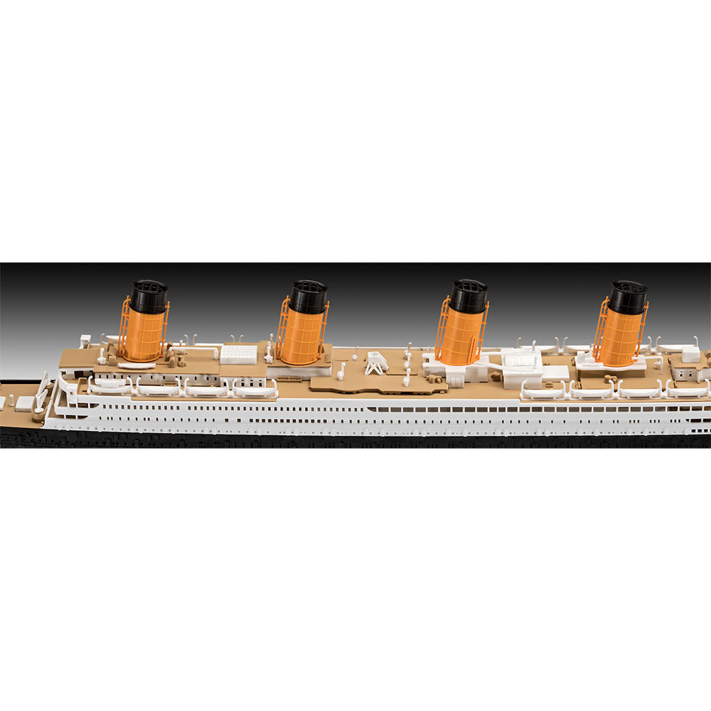 Revell maketa broda RMS Titanik 05498 (nije potrebno lepljenje ni  farbanje) - pogled 5