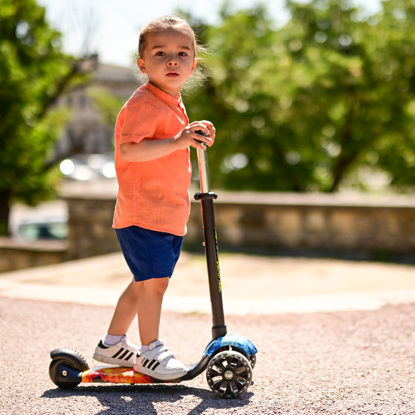 Lorelli Dečji trotinet Draxter Graffiti smile 10390130019 - pogled 5