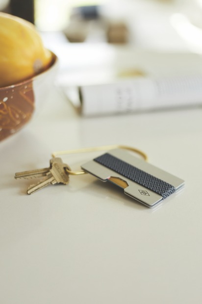 Aluminijumski držač kartica sa RFID zaštitom - pogled 5