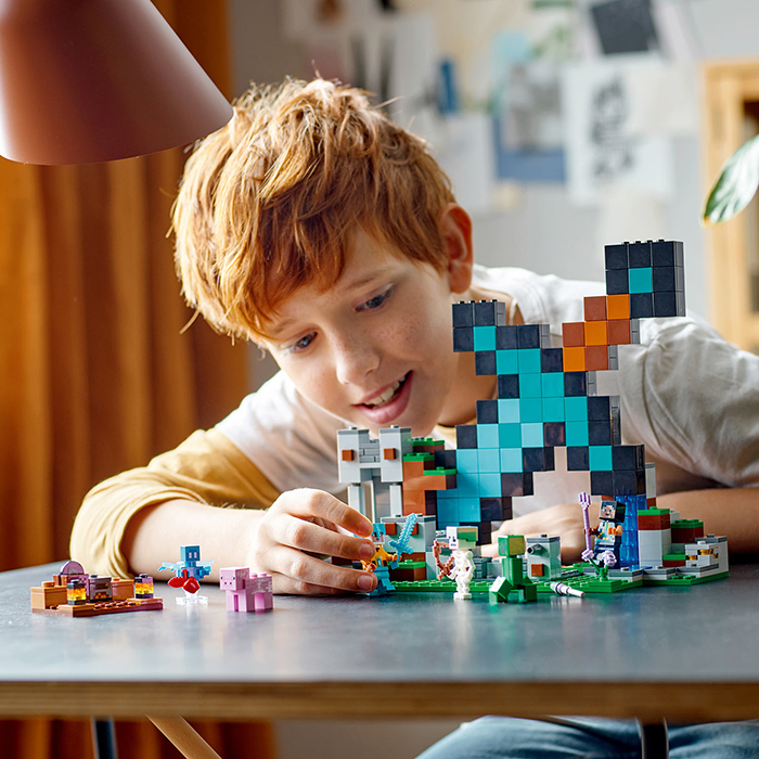 LEGO® Minecraft® Kocke Utvrđenje mačeva 21244 - pogled 5
