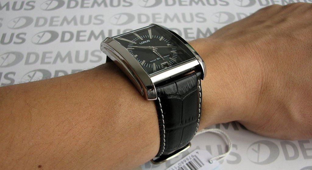 Muški Sat sa Kožnom Narukvicom Lorus RP905AX9 - pogled 5