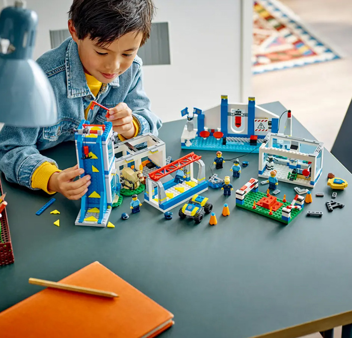 LEGO® City Kocke Policijska akademija 60372 - pogled 5