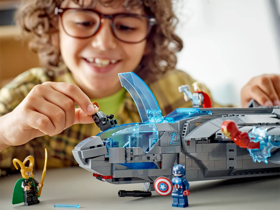 LEGO® Kocke Marvel Avengers Quinjet 76248 - pogled 5