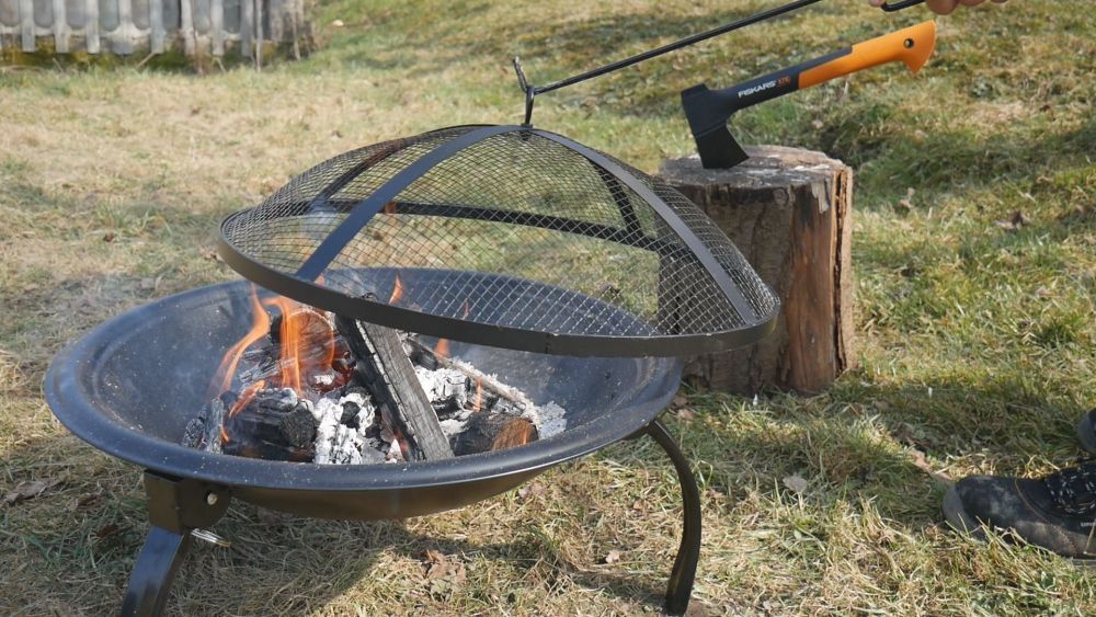 Baštenski roštilj na drva Fieldmann FZG 1020 - pogled 5