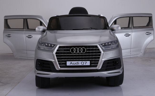 Dečiji automobil na akumulator A-Q7 sivi - pogled 5