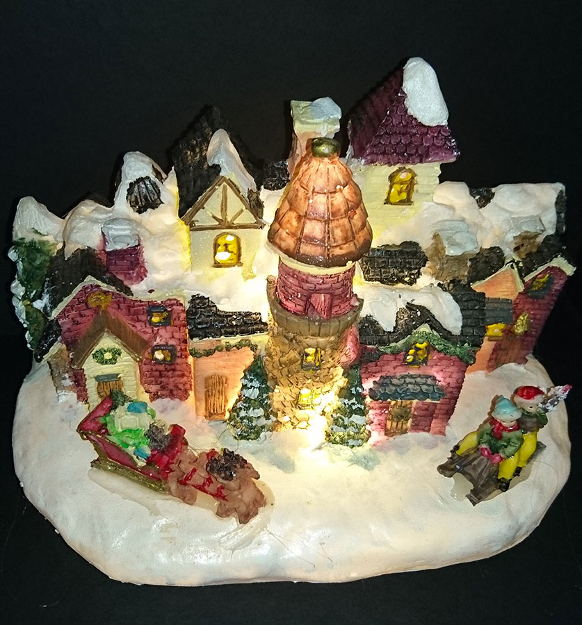 LED Svetleći Grad Sa Decom i Irvasima - Novogodišnja Dekoracija - pogled 5