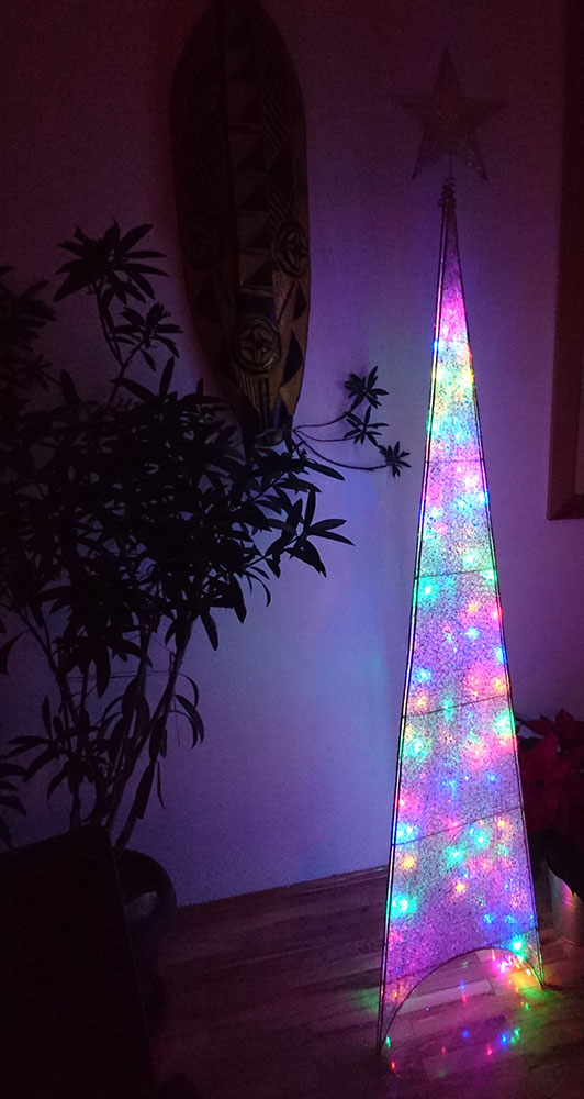 Svetleća Jelka - Piramida - Beli Abažur - Raznobojne Lampice 180 cm - pogled 5