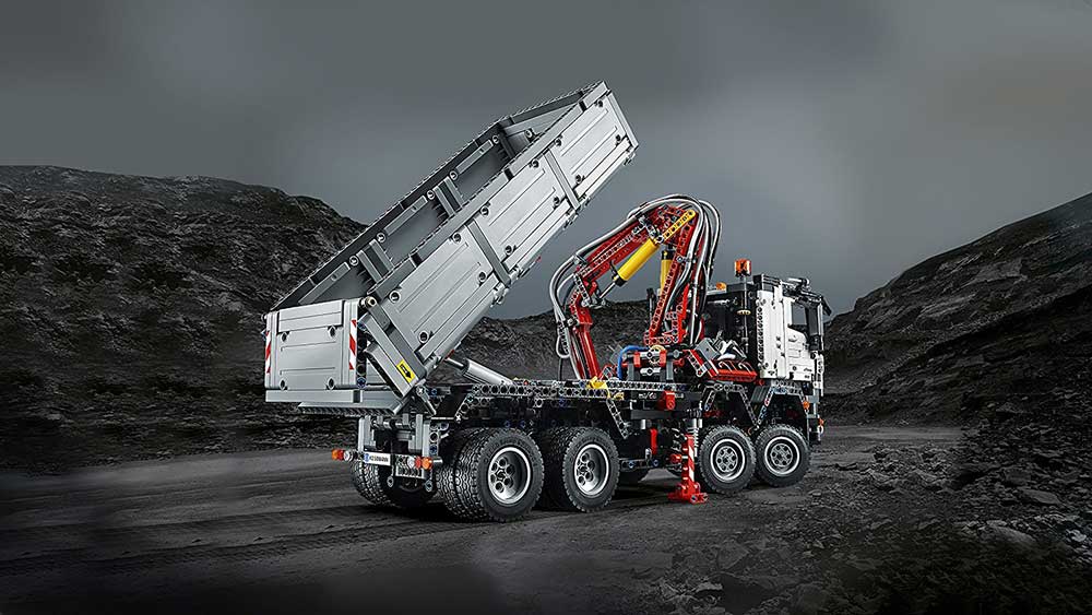 LEGO® Technic - Mercedes-Benz Arocs 3245 - Kamion - Model 2 u 1  42043 - pogled 5