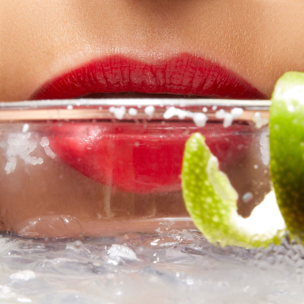 Revlon super sjajan karmin - Rosewine R1508/225 - pogled 5