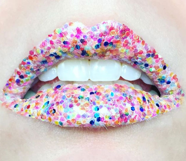 Revlon super sjajan karmin Wild orchid R1508/457 - pogled 5