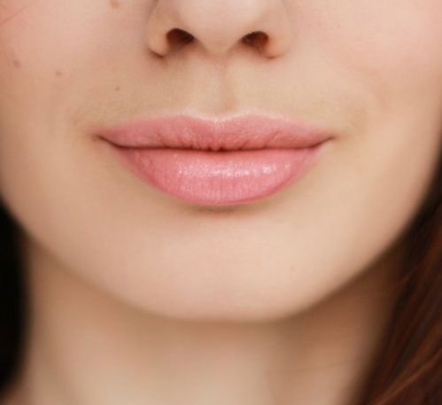 Revlon balzam u olovci Demure 105 - pogled 5