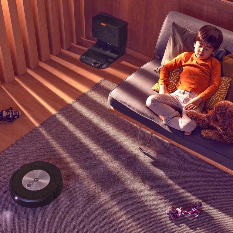 Robot Usisivač i brisač iRobot Roomba Combo J7+ (c7558) - pogled 5