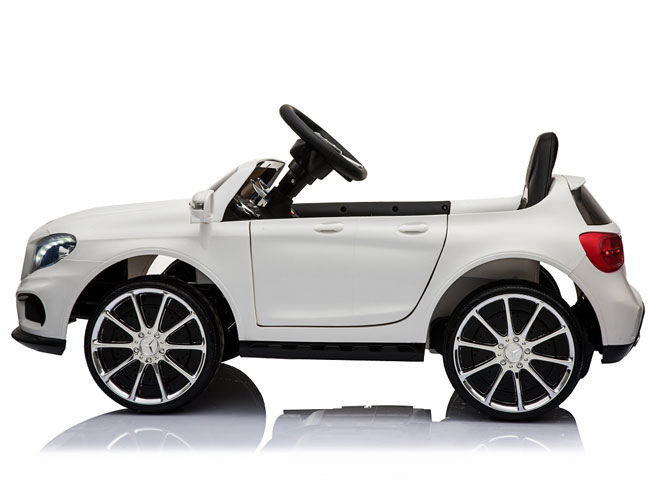 Dečiji automobil na akumulator GLA 45 AMG Beli - pogled 5