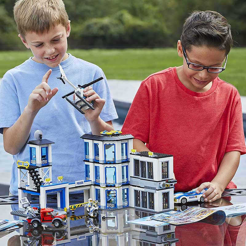 LEGO® City Kocke Policijska stanica 60141 - pogled 5